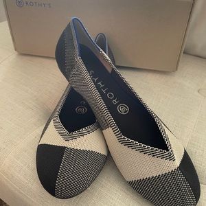 Rothy’s Captoe Black/White Round Toe Flats